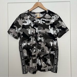 Michael Kors Top T Shirt Medium Black Gray Metallic Camouflage Foil Short Sleeve